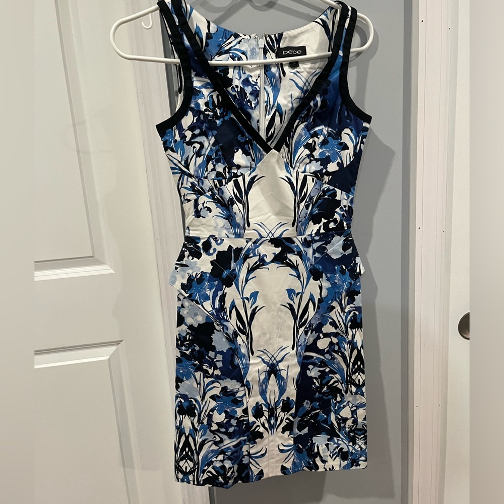 BEBE XXS blue and white dress